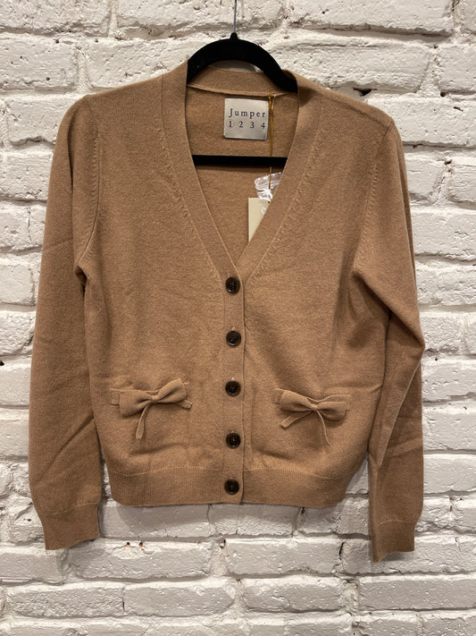 BOW POCKET CARDI SANDSTONE