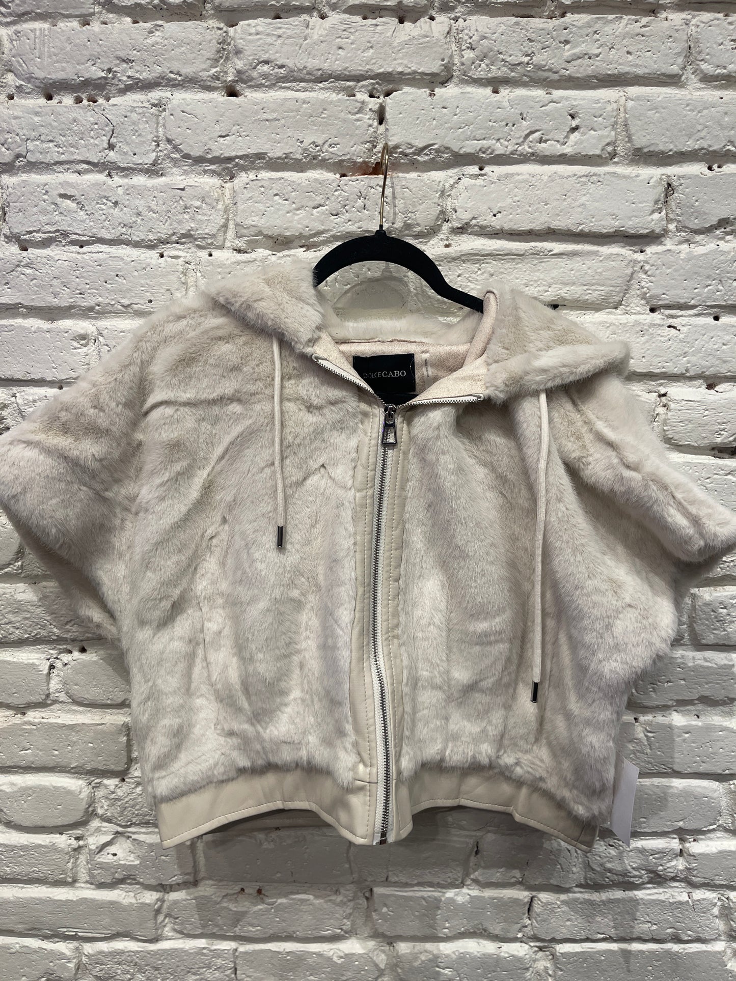 CREME FAUX FUR HOODY VEST