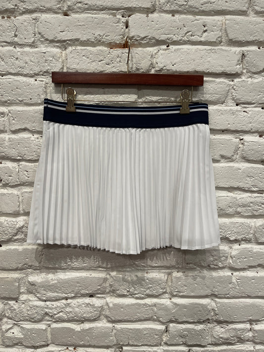 MICROPLEAT SKORT SNOW