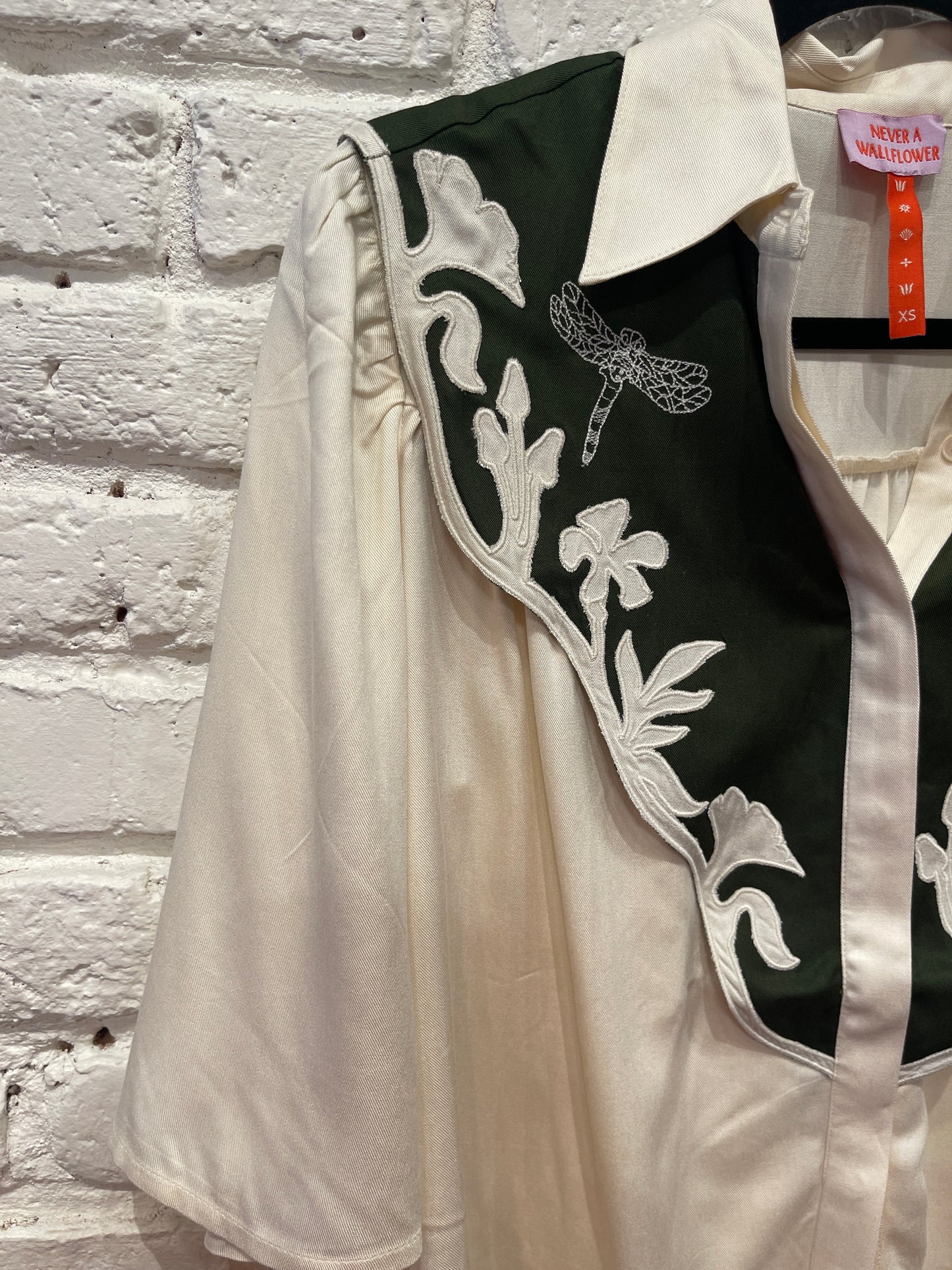 AUGUST EMBROIDERY TOP