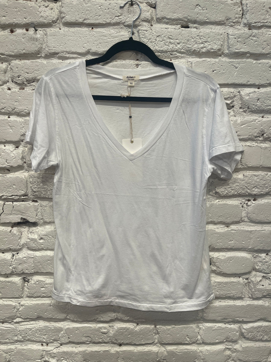 DEEP V-TEE WHITE