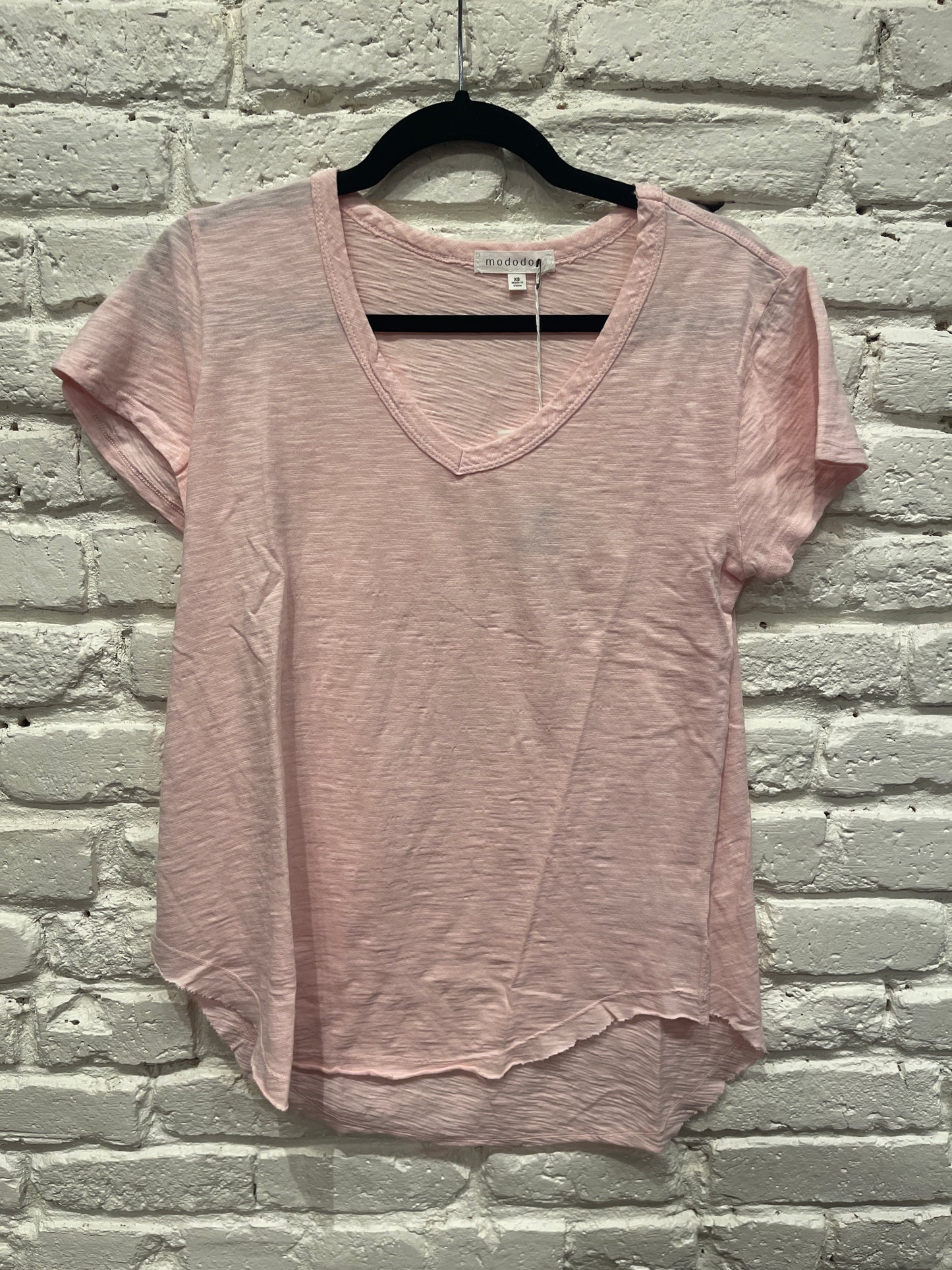 V-NECK TEE W/ CURVE HEM ROSEWATER