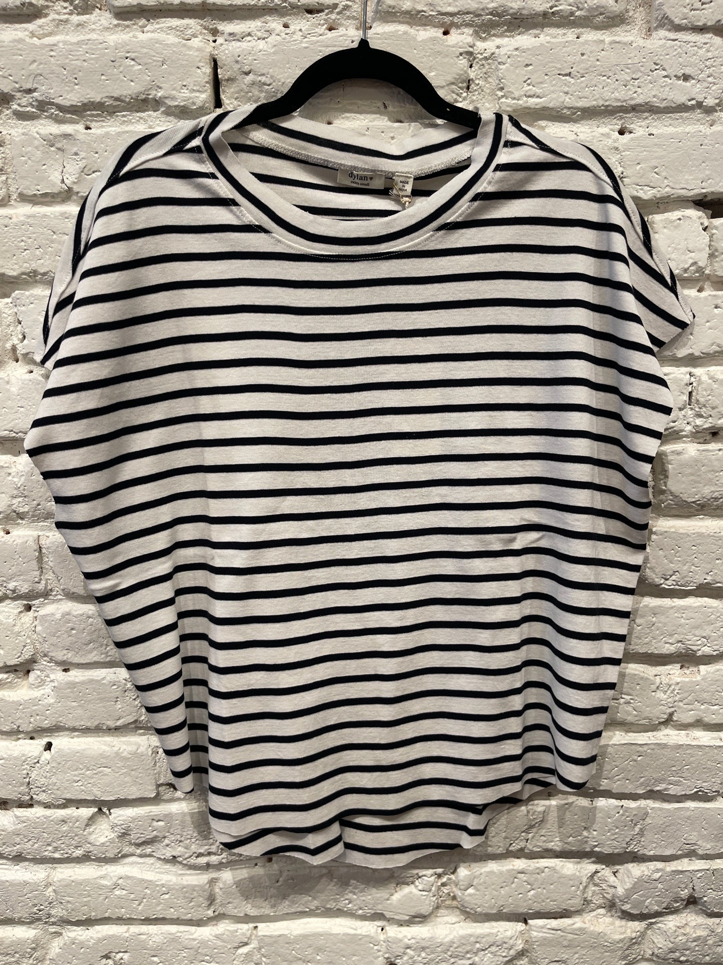 BLACK & WHITE STRIPE CAPLET