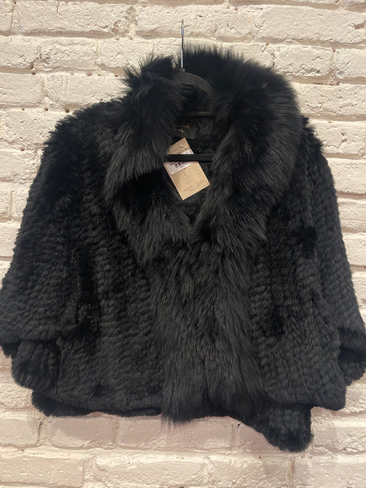 WOVEN REX SHRUG