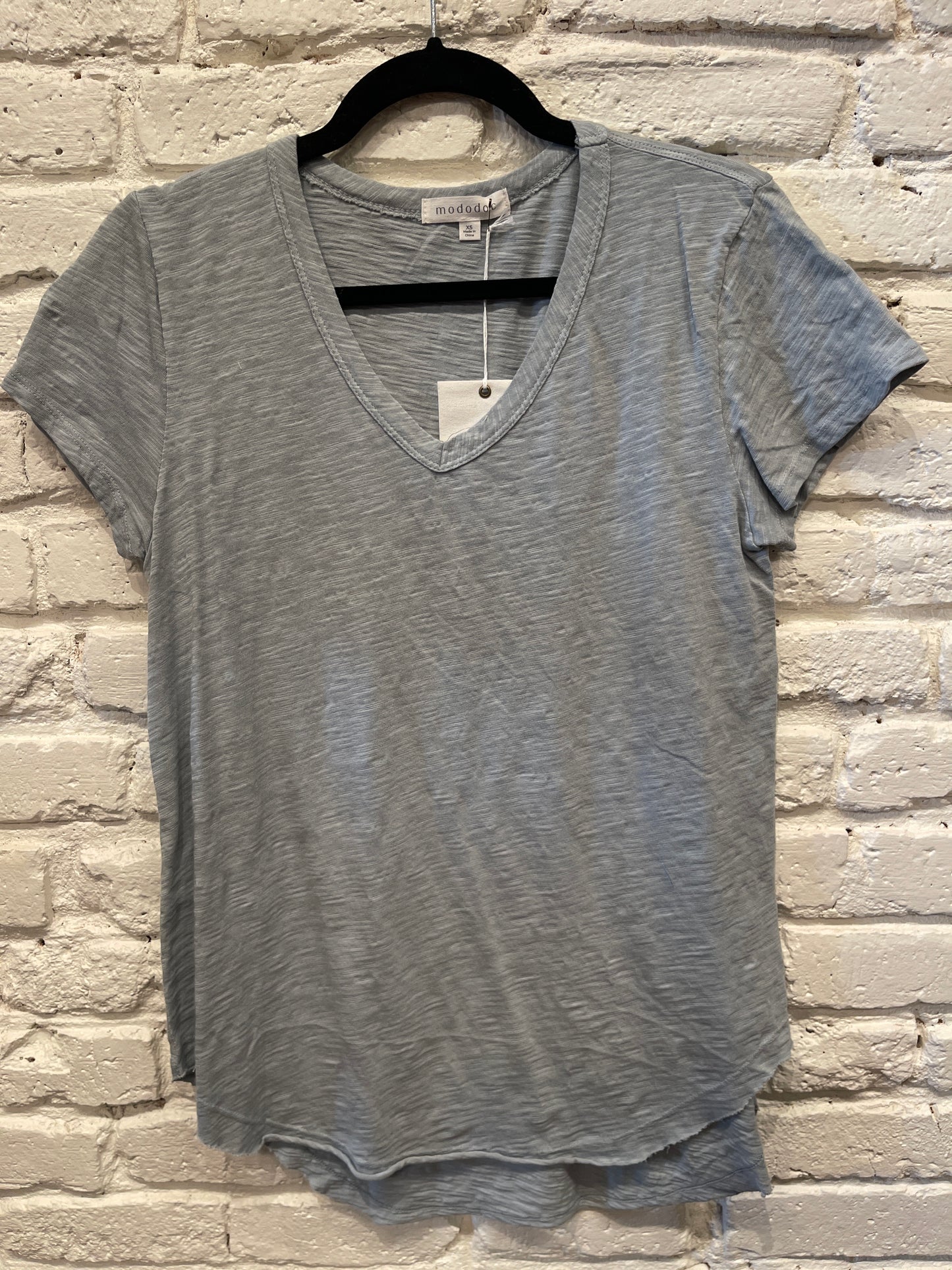 V-NECK TEE W/ CURVE HEM SAILOR BLUE