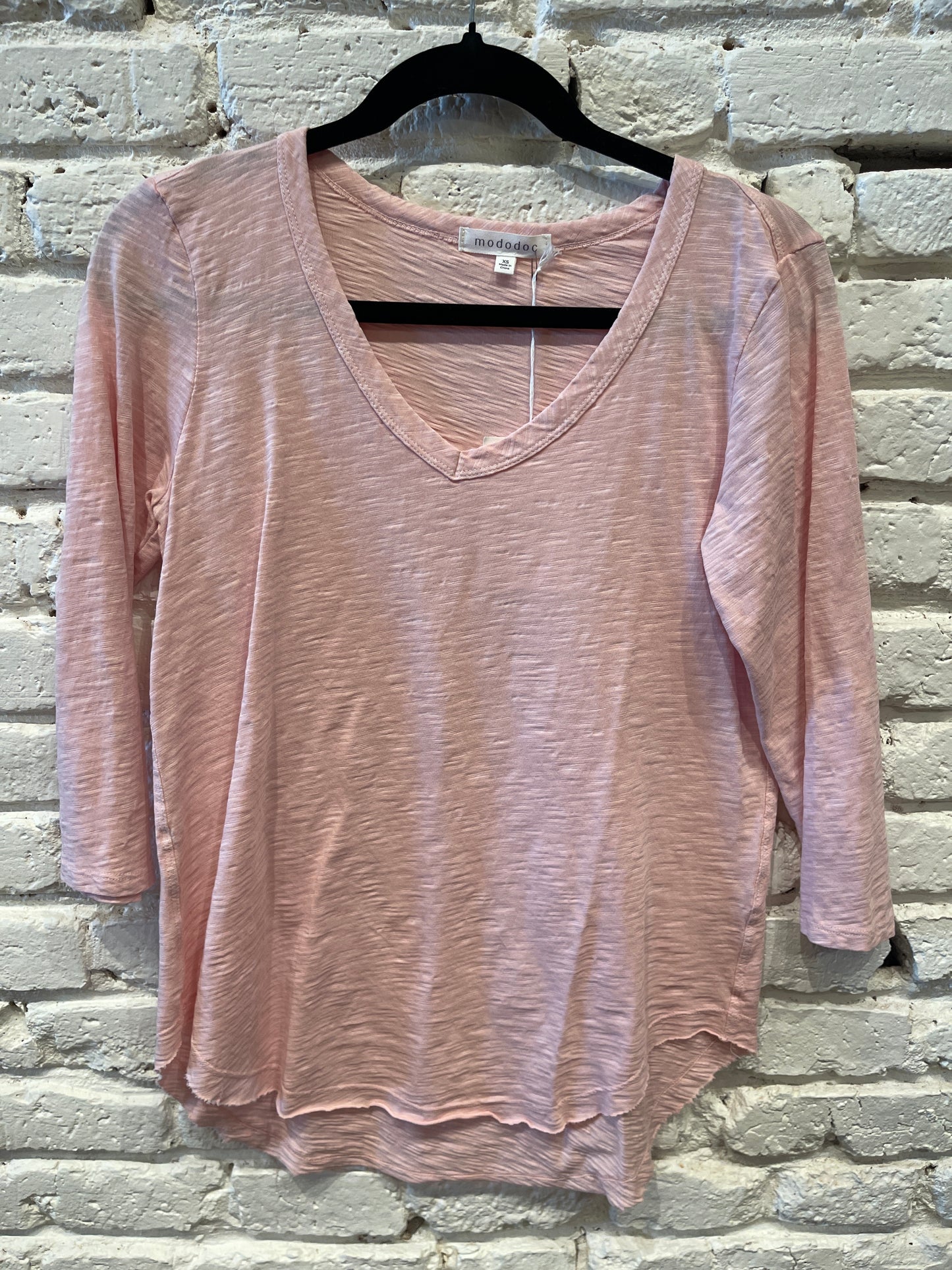 3/4 SLEEVE V-NECK TEE CURVE HEM MISTY ROSE