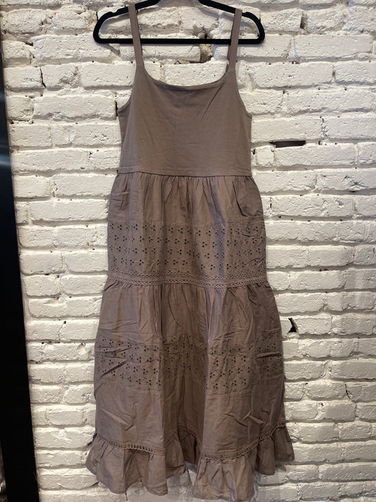 VICTORIA DRESS BROWN
