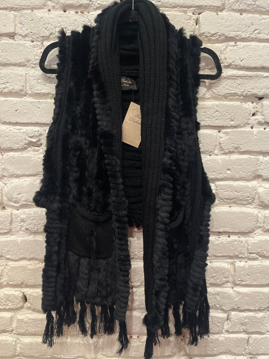 LONG RABBIT VEST