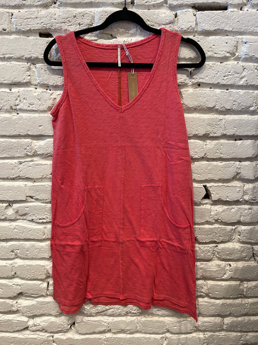 VEE STITCH DRESS RASPBERRY