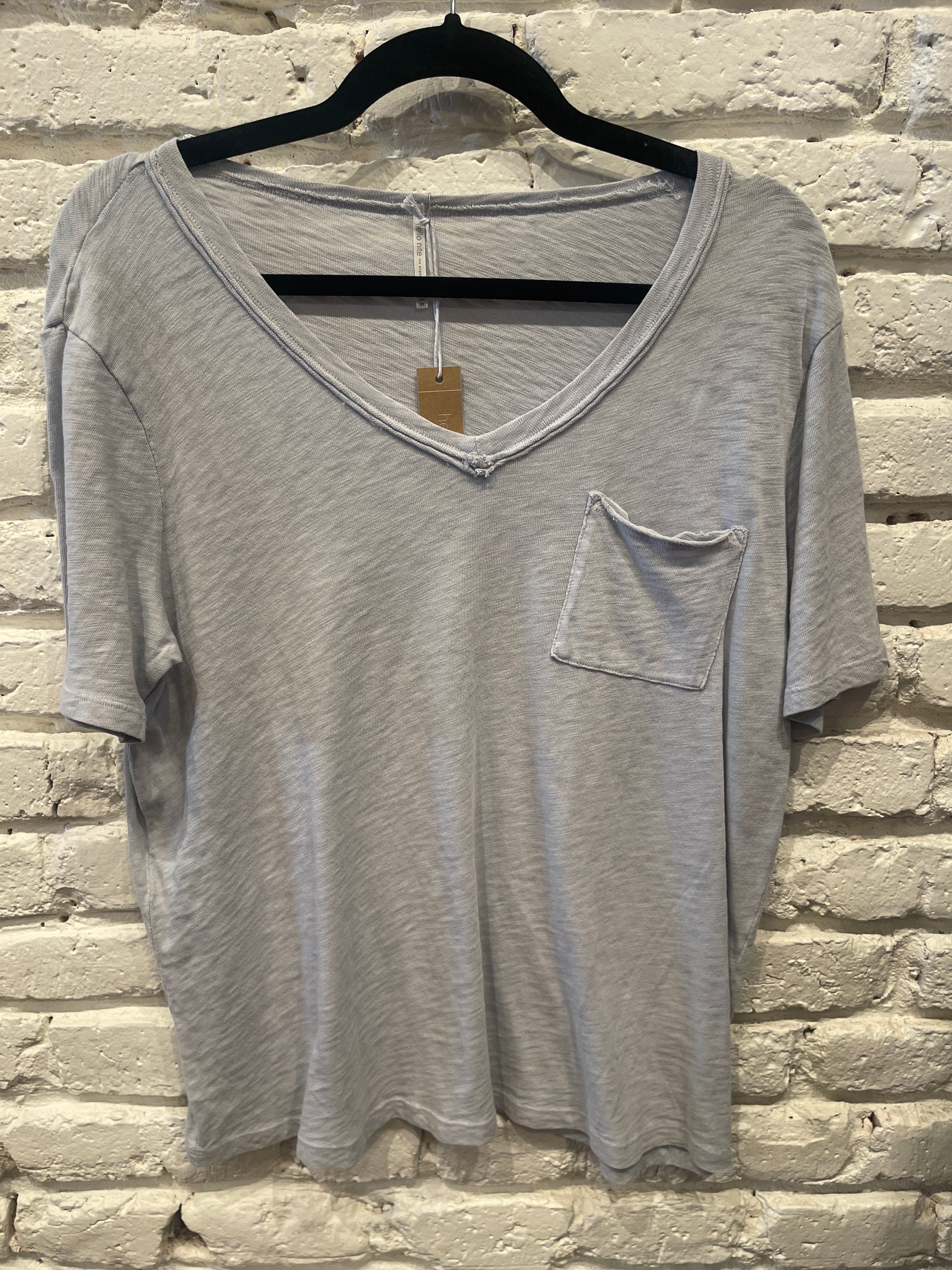BILLIE BOYFRIEND V NECK