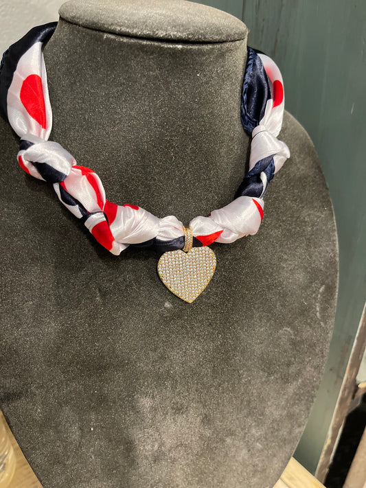 JTO SATIN SCARF W CHARM