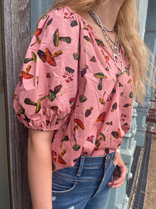 GATHERED V NECK TOP