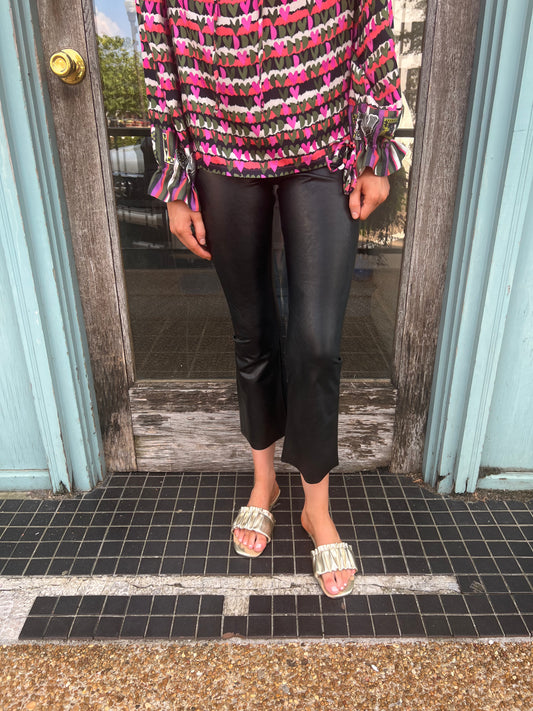 FAUX LEATHER CROPPED FLARE BLACK
