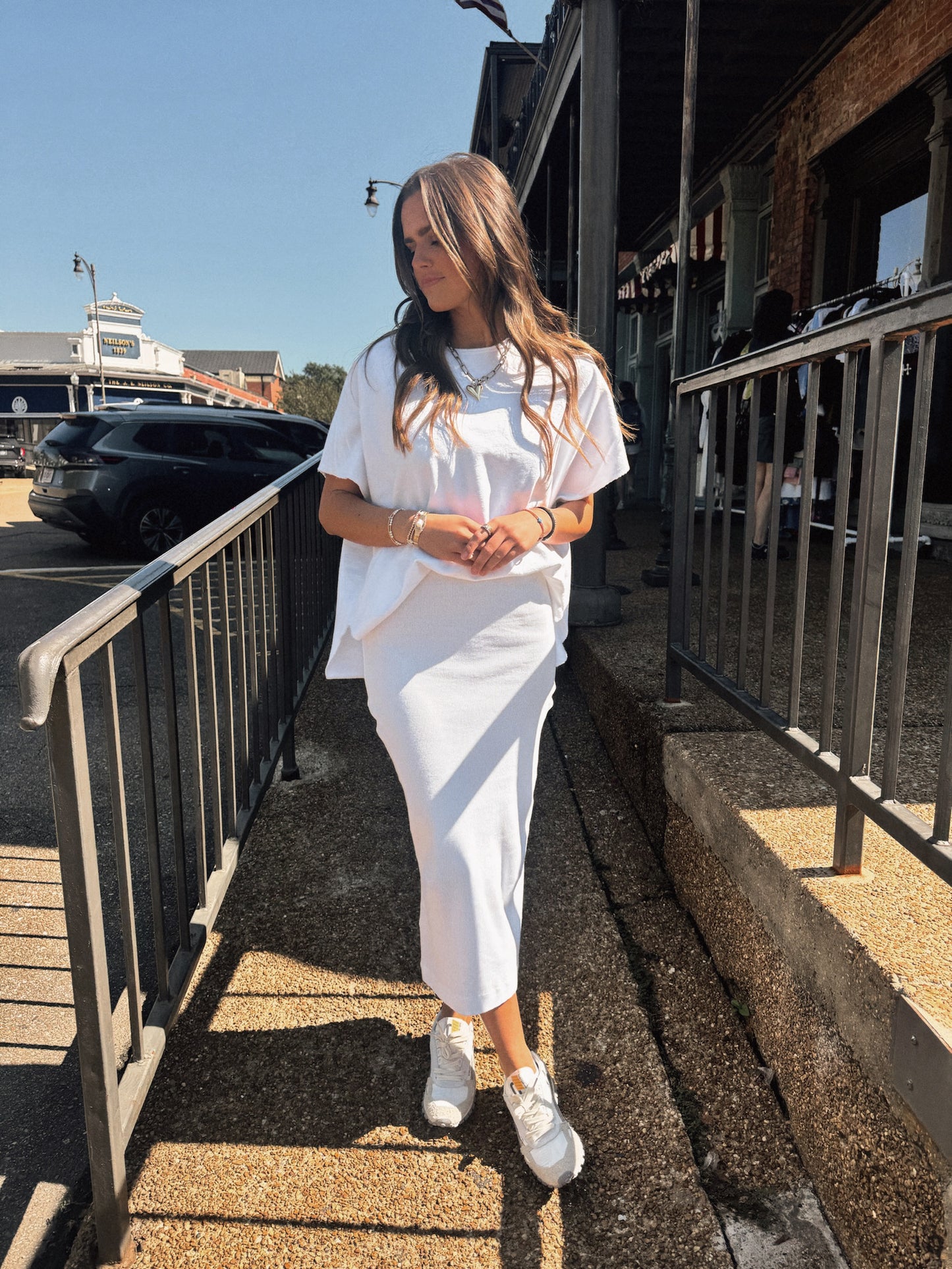 BILLIE WHITE PONCHO