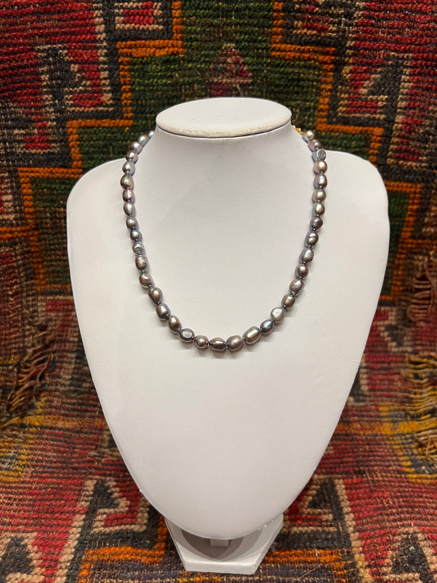 18" SMALL PEARL NECKLACE 8013S