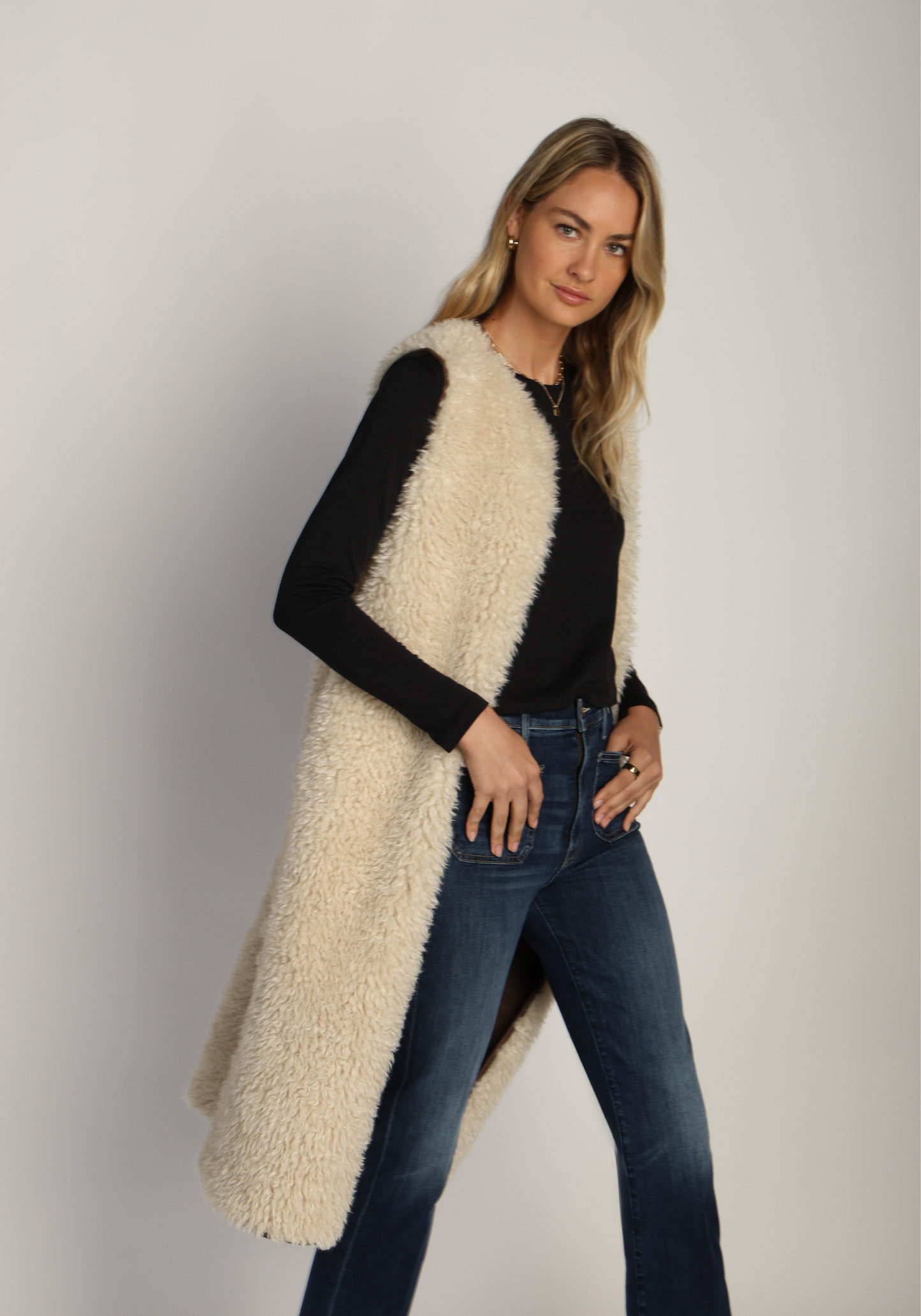 REVERSIBLE LONG VEST