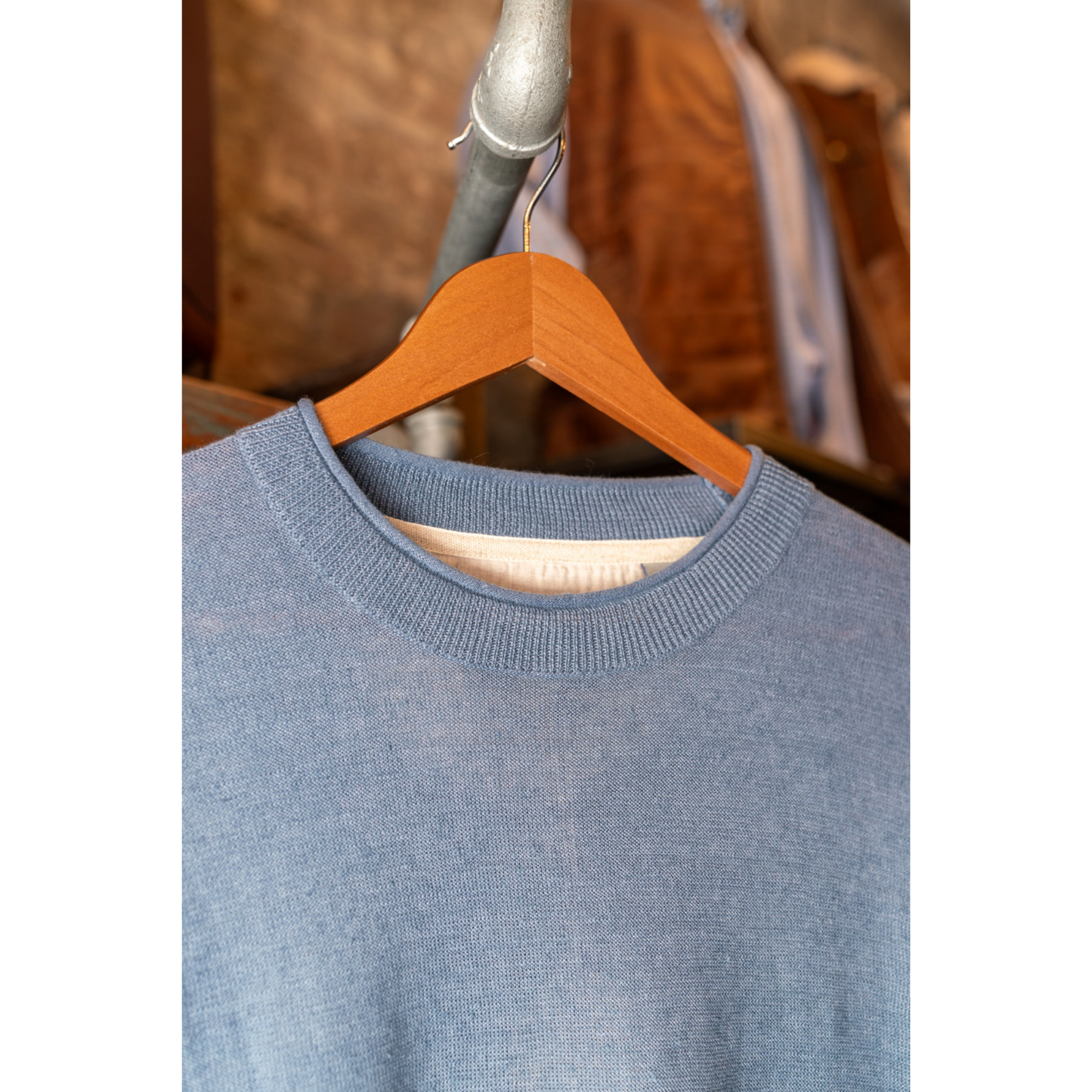 Sundunes Linen Crew Sweater (Indigo)