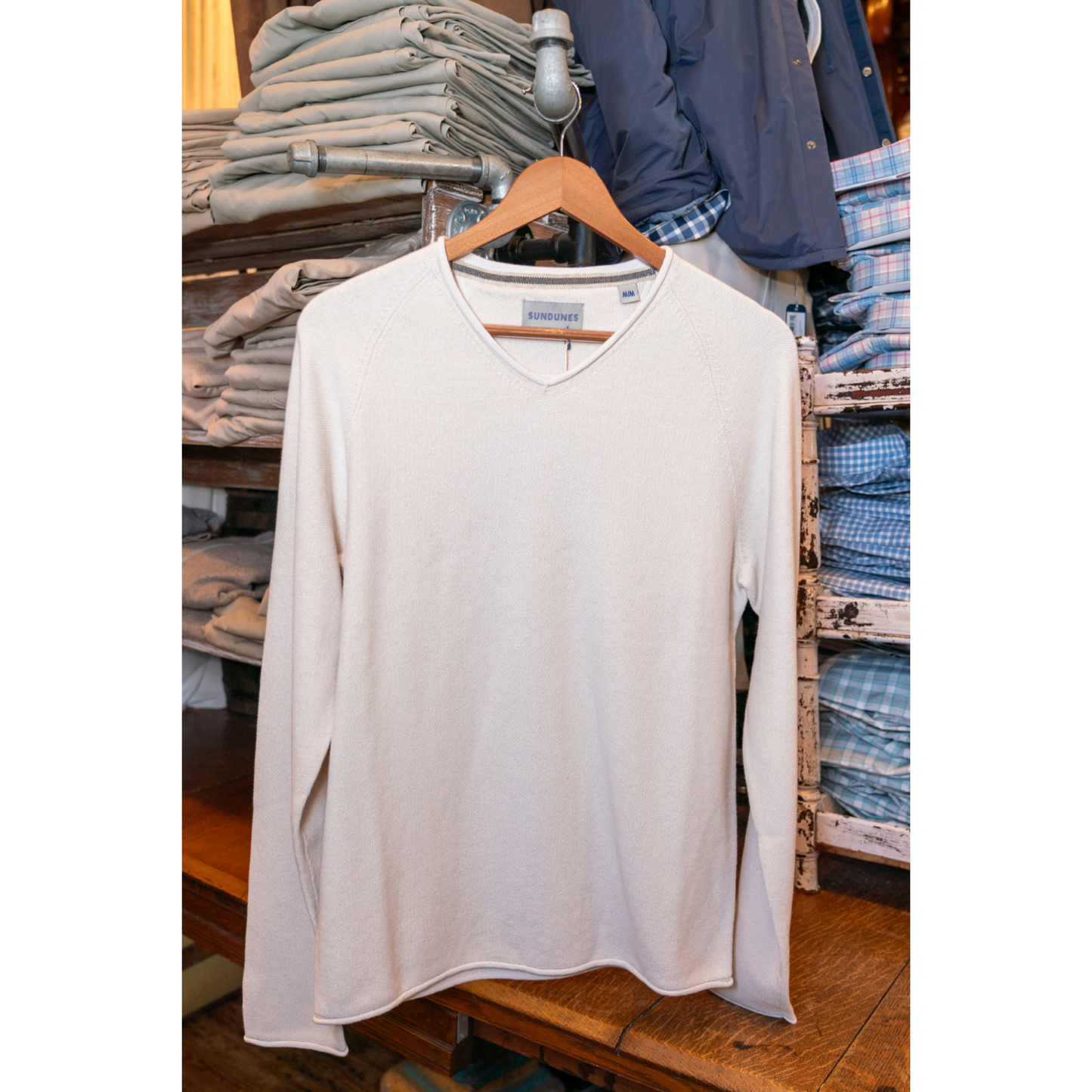 Sundunes V-Neck Pique Sweater (Off White)