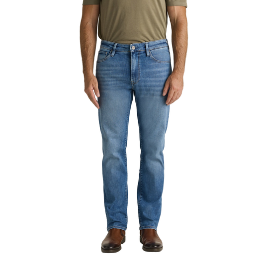 Courage Straight Leg Jeans (Light Brushed Aerodenim)