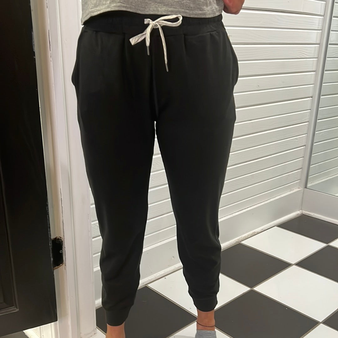 PERFORMANCE JOGGER